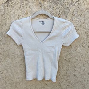 Brandy Melville cream colored ribbed vneck tshirt, one size, worn once